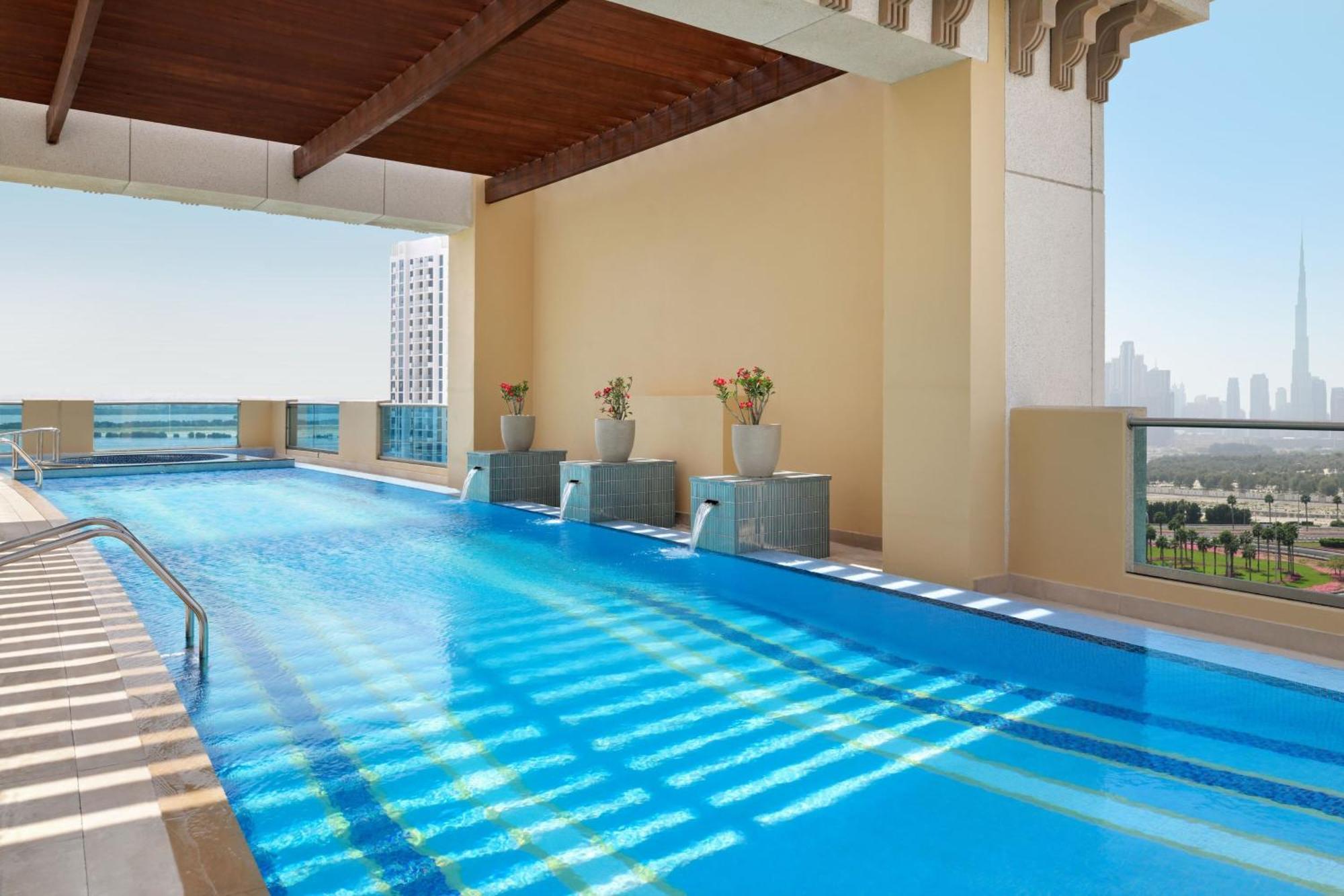 Marriott Hotel Al Jaddaf, Dubai Exterior photo Rooftop pool