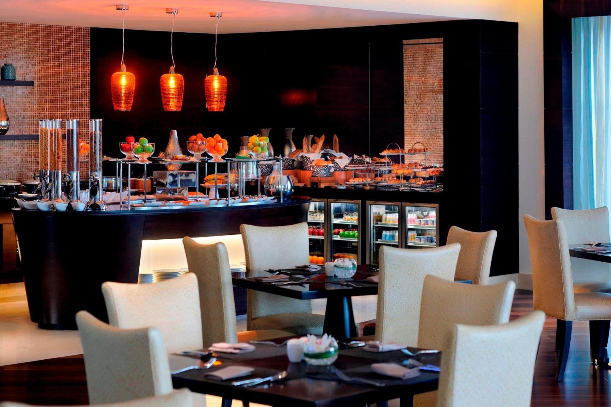 Marriott Hotel Al Jaddaf, Dubai Exterior photo The restaurant