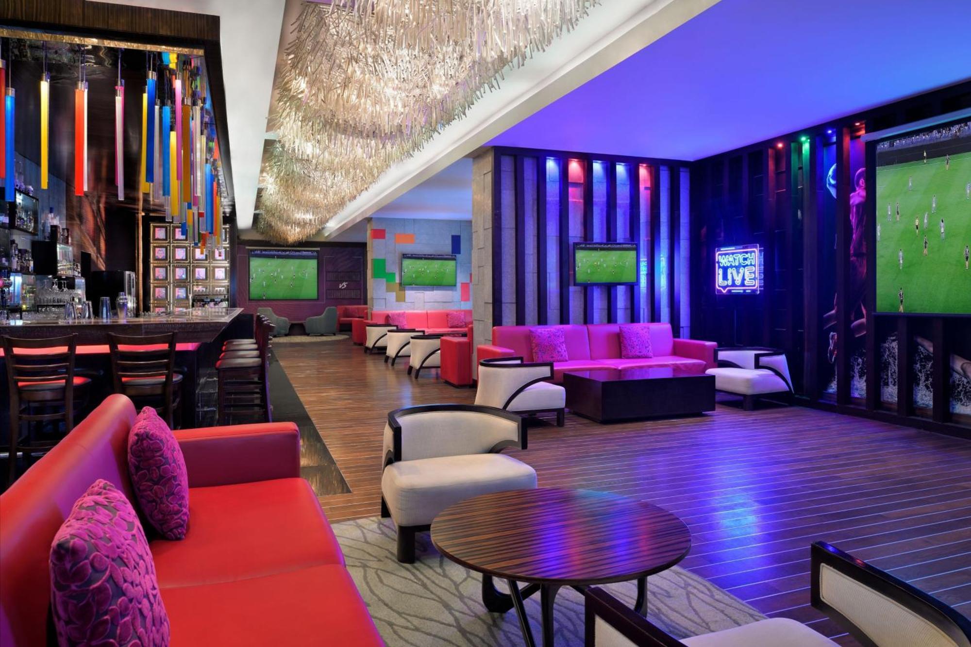 Marriott Hotel Al Jaddaf, Dubai Exterior photo The interior of the bar