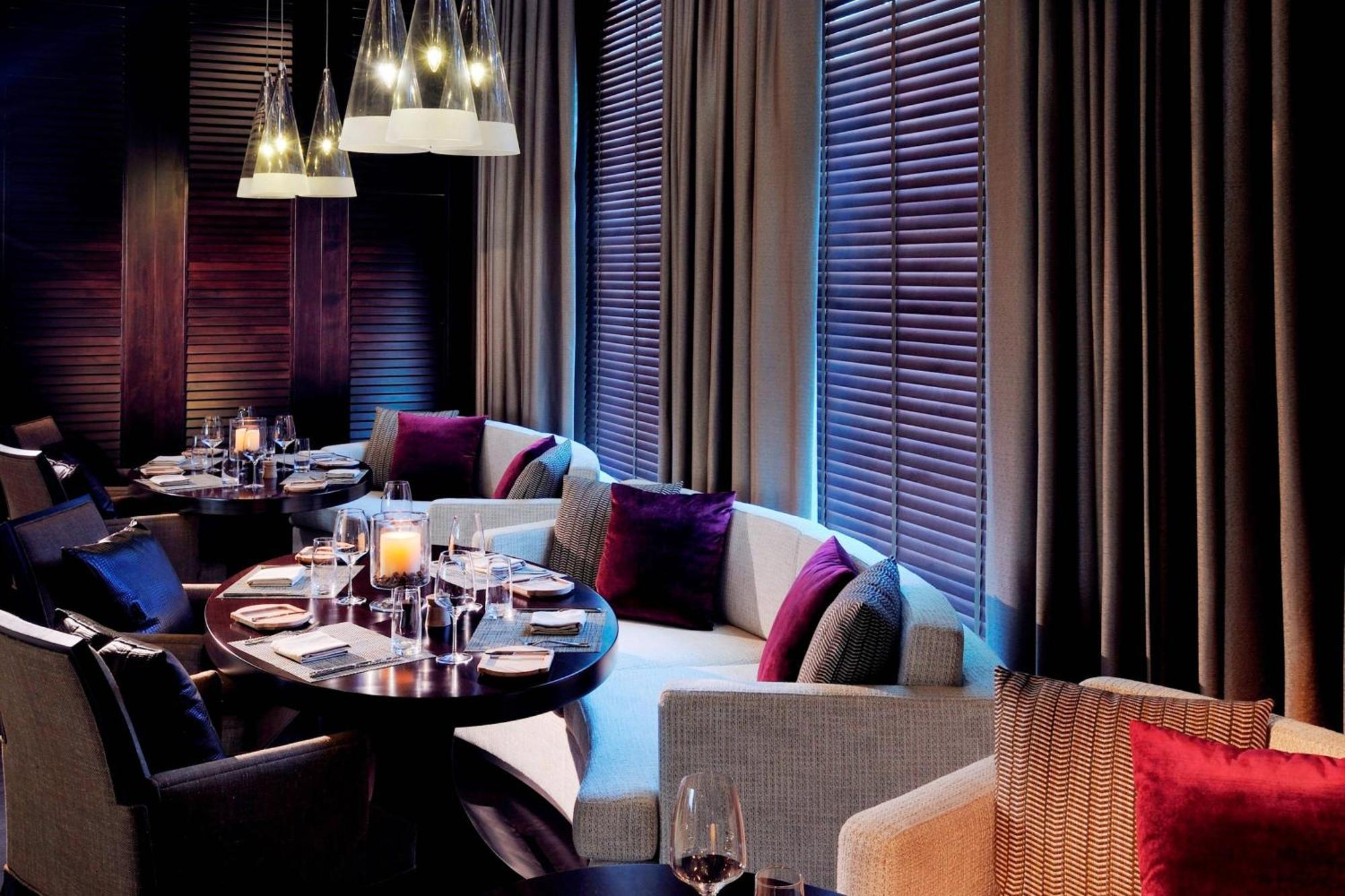 Marriott Hotel Al Jaddaf, Dubai Exterior photo The interior of the restaurant