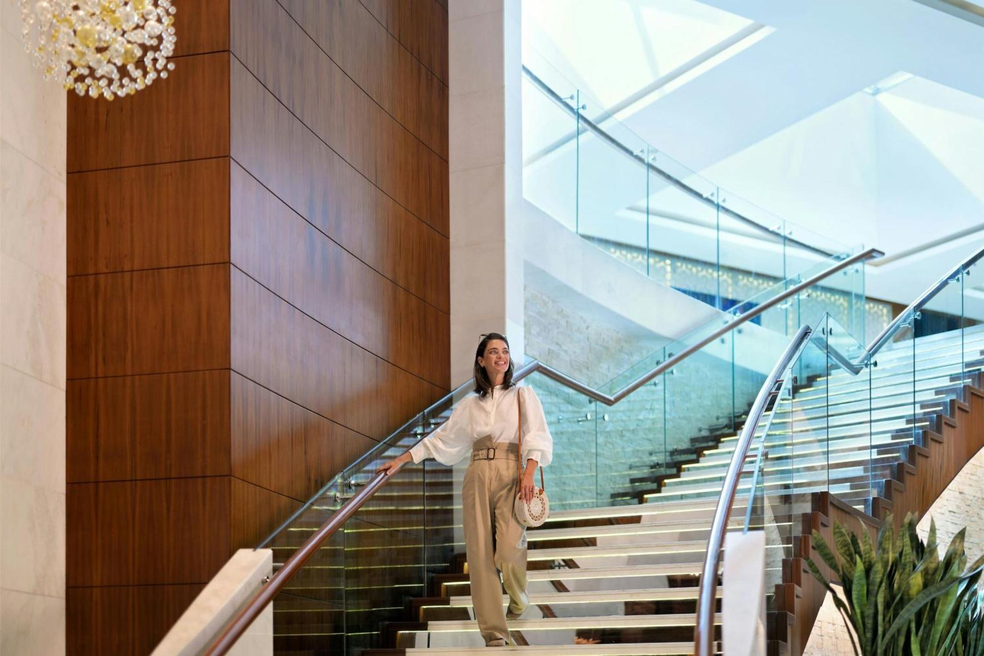Marriott Hotel Al Jaddaf, Dubai Exterior photo The staircase at the lobby